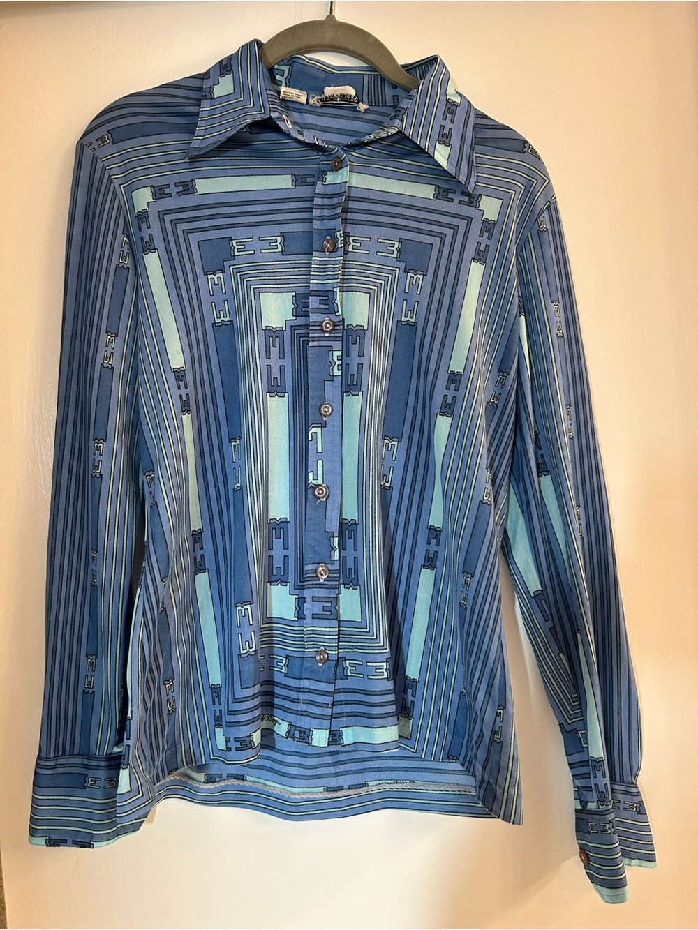 Vintage 1970’s Shirt Wayne Rogers